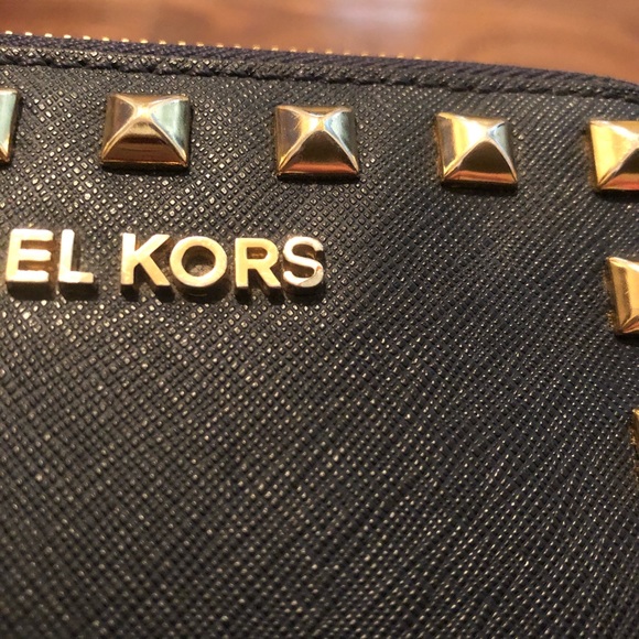 Michael Kors wallet - Picture 9 of 10